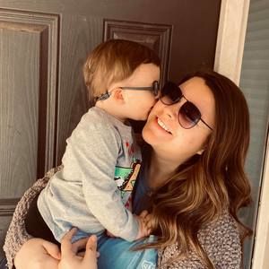 Meet your Posher, Amber